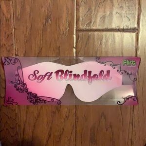 Soft blindfold by Flirt